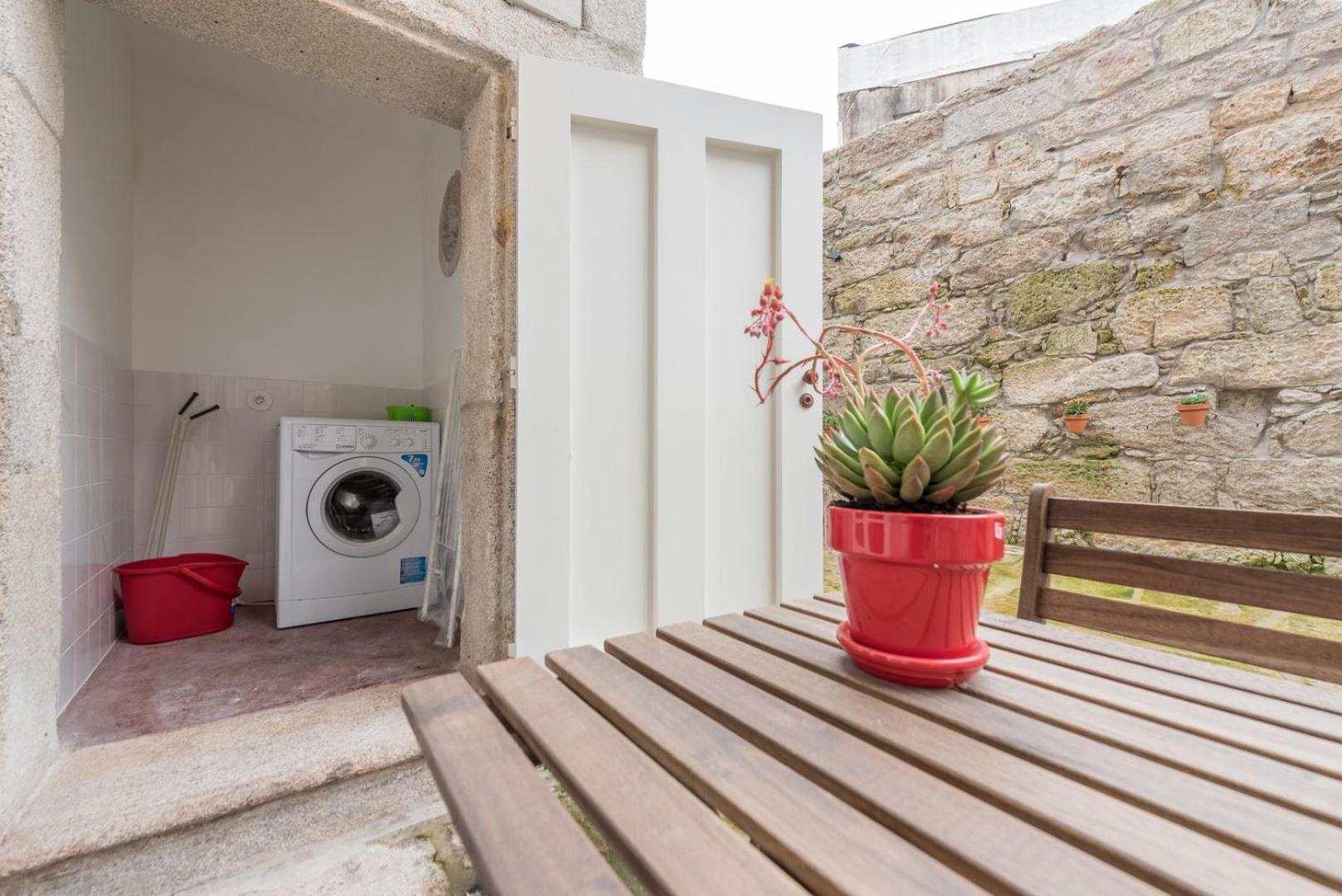 Guestready - Lofted Getaway In Downtown Porto Apartment ภายนอก รูปภาพ