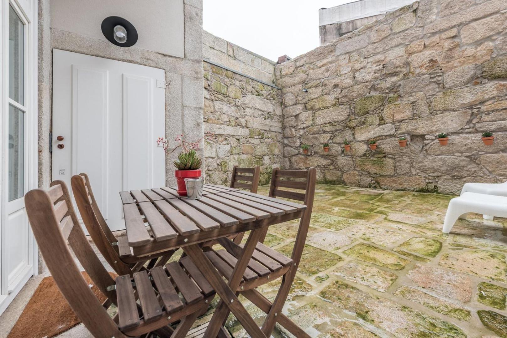 Guestready - Lofted Getaway In Downtown Porto Apartment ภายนอก รูปภาพ